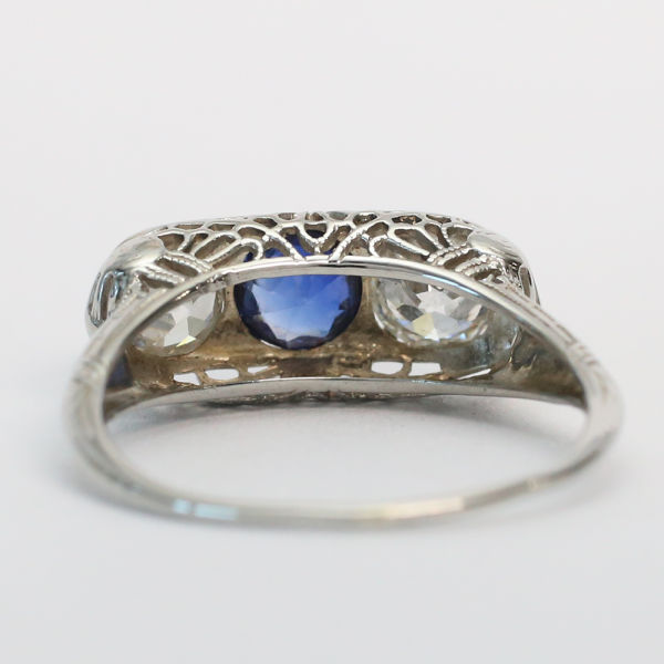 Inel cu Safire Și Diamante din Aur Alb 14k