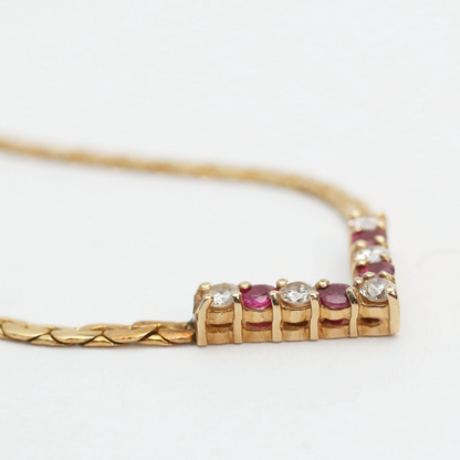 Colier cu Rubine Și Diamante din Aur Galben 18k