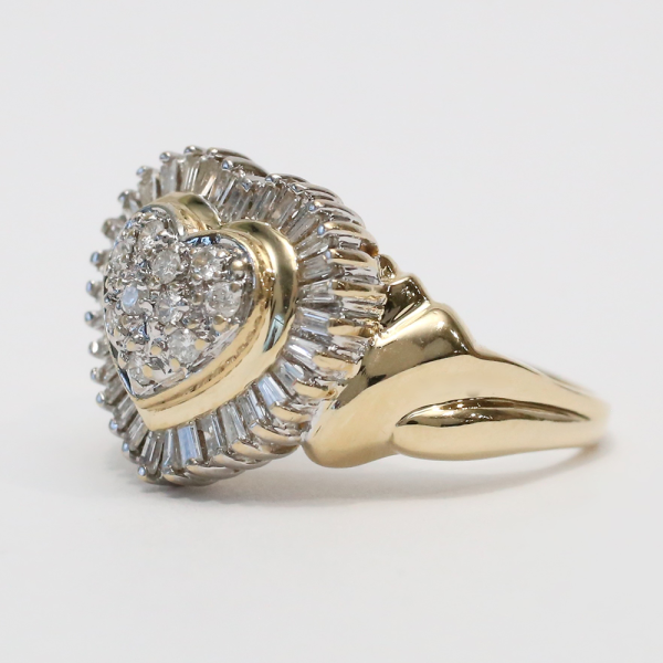 Inel cu Inimă cu Diamante din Aur Galben 14k