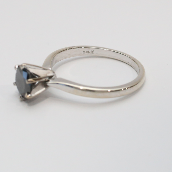 Inel cu Diamante Negru din Aur Galben 14k