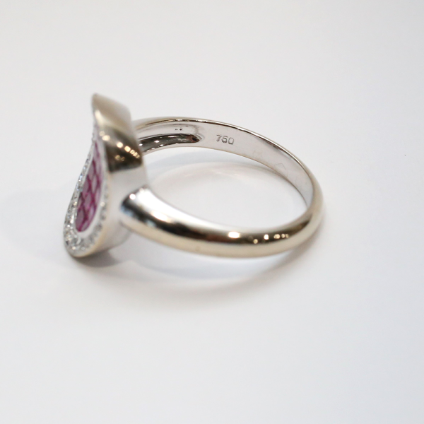 Inel cu Diamante Și Rubine din Aur Alb 18k