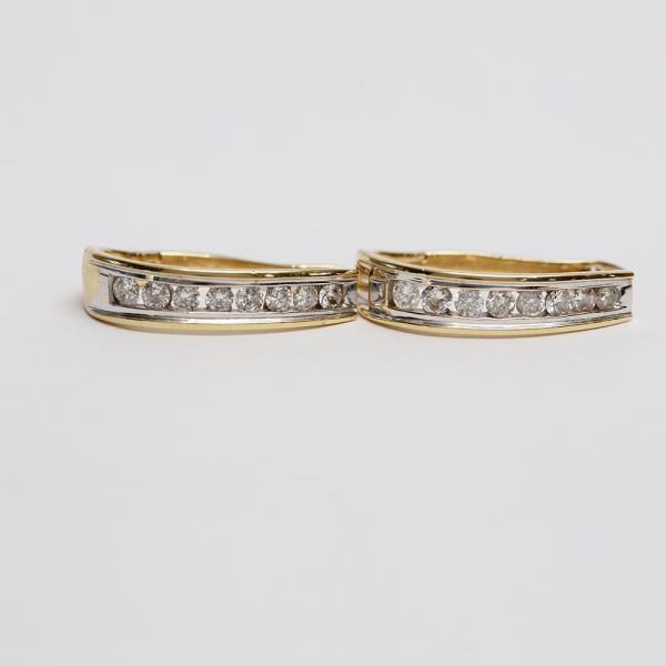 Cercei cu Diamante din Aur Galben 14k