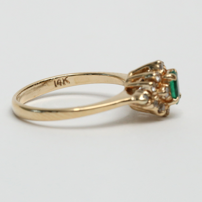 Inel cu Diamante & Smarald din Aur Galben 14k