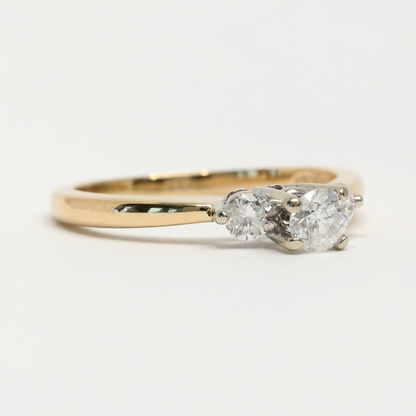 Inel cu Trei Diamante din Aur Galben 14k