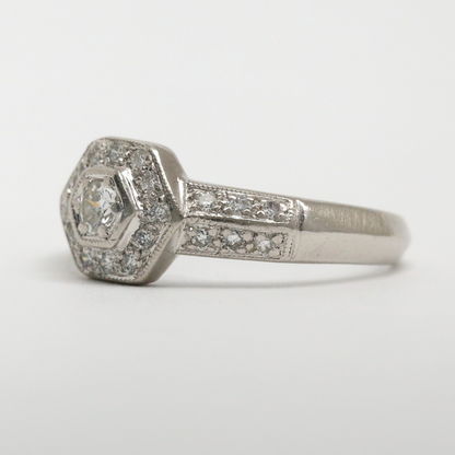 Inel cu Diamante din Platină