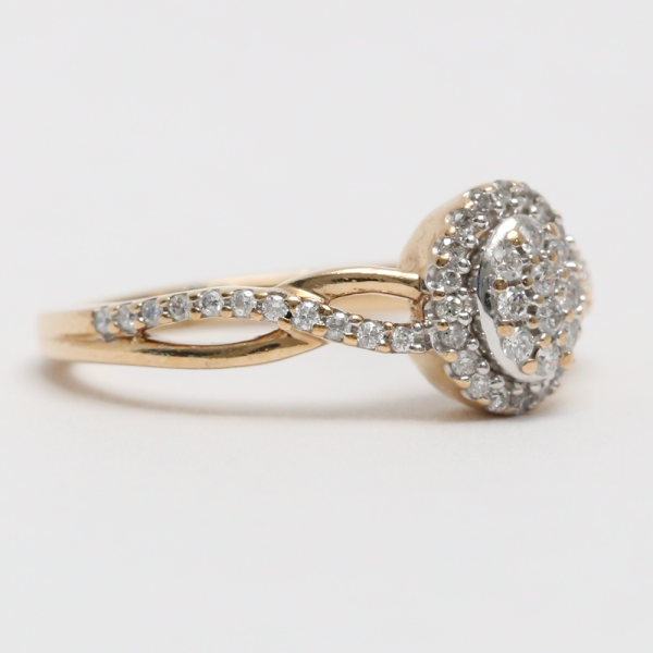 Inel cu Diamante din Aur Galben 10k