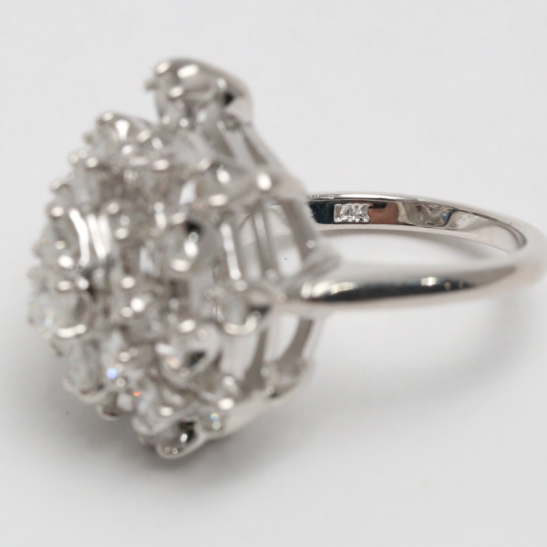 Inel de Cocktail cu Diamante din Aur Alb 14k