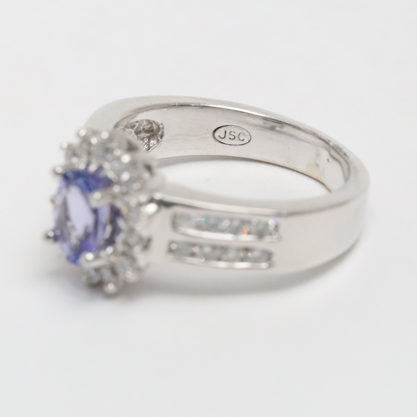 Inel cu Tanzanita & Diamante din Aur Alb 14k